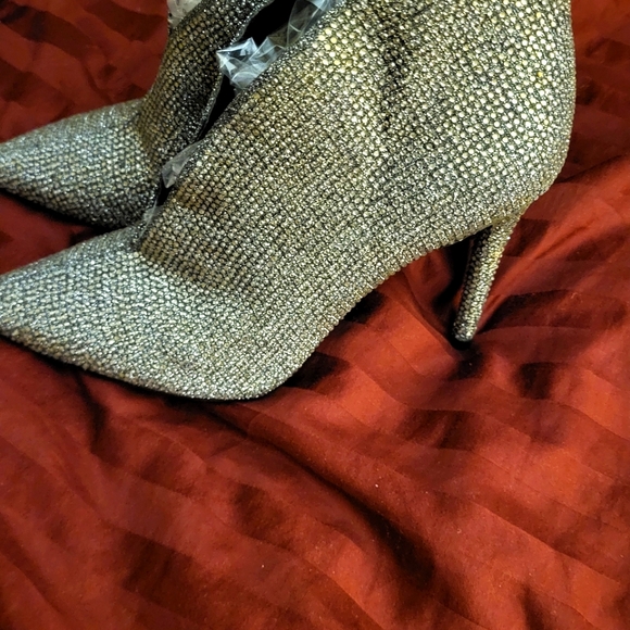 Womans Booties - Picture 2 of 4